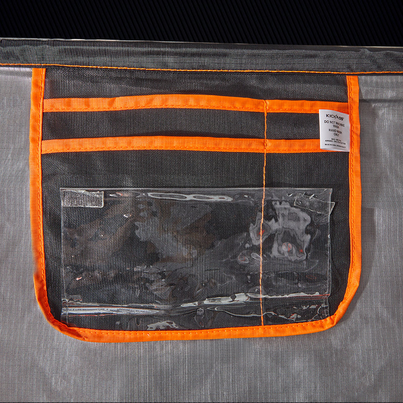Internal Mesh Pockets
