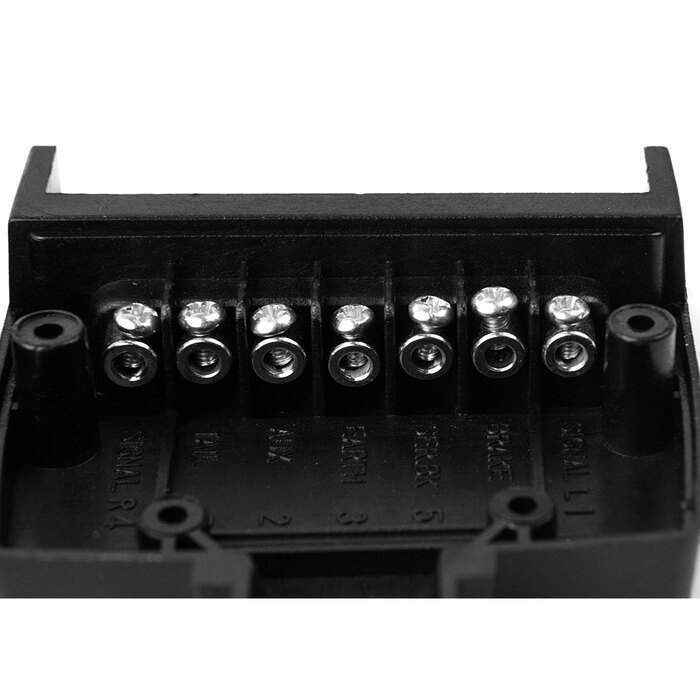 7 Pin Flat Trailer Plug With Secure Connect Spring Contacts