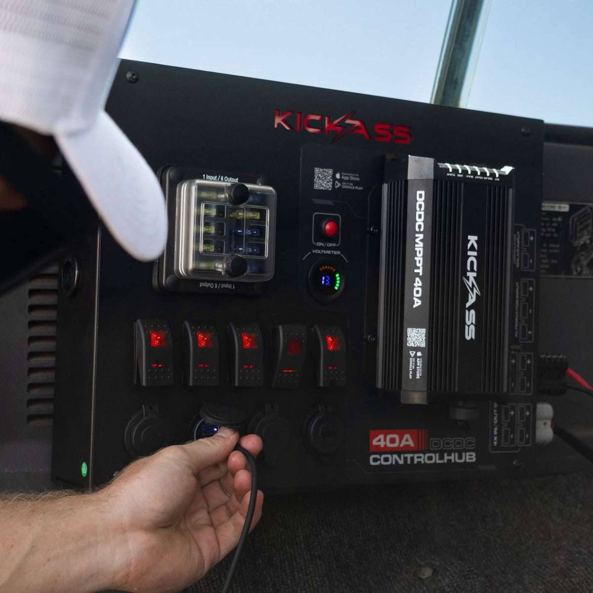 KickAss 12V Control Hub / Panel with Smart 40A DCDC Charger + Integrated Bluetooth - 1