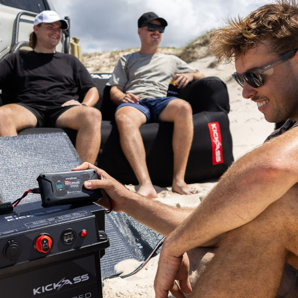 KickAss Smart 20A 12V/24V MPPT In-Line Solar Charge Controller + Integrated Bluetooth - 1